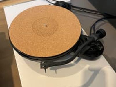 Pro-Ject Cork & Rubber-It Turntable Mat- DaCapo Audio Shop