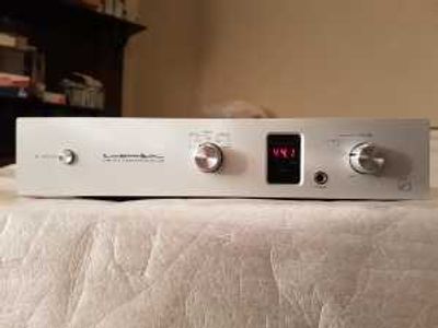 Used Luxman DA-200 D/A Converters for Sale | HifiShark.com