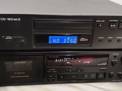 侵攻を決断 TASCAM タスカム CD-160 MKⅡ - オーディオ機器