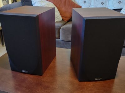 paradigm titan v4 speakers