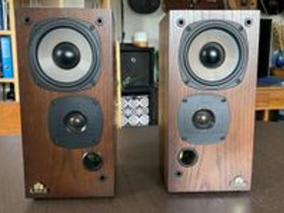 Used castle isis for Sale | HifiShark.com