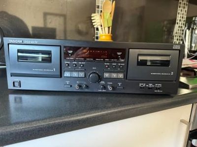 Tascam 202MKVII  Double platine cassette avec sortie USB