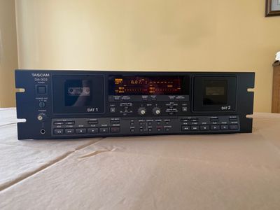 TASCAM DA-302 デュアル DAT レコーダー-