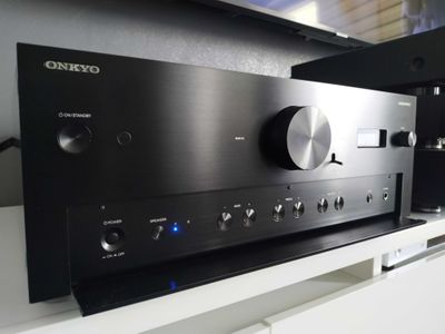 Used Onkyo A-9000R Integrated amplifiers for Sale | HifiShark.com