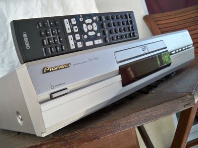 Pioneer DV-340 multizone silver - Lecteurs DVD sur Son-Vidéo.com