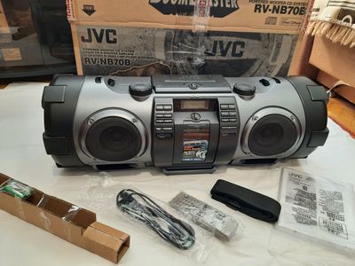 JVC BoomBlaster RV-NB70B review: JVC BoomBlaster RV-NB70B - CNET