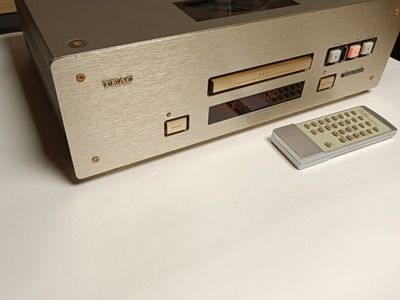 Used Teac VRDS-10 CD players for Sale | HifiShark.com