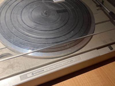 Used Hitachi HT-20S Turntables for Sale | HifiShark.com