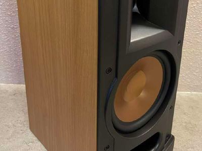 Rb25 klipsch hot sale