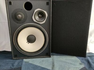 Used JBL 4312B Bookshelf speakers for Sale | HifiShark.com