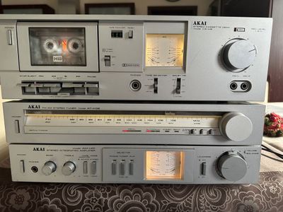 AKAI model CS-M3 - Stereo Cassette Deck - Lecteur K7 vintage