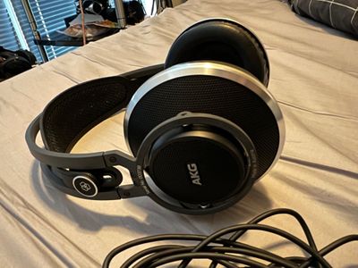 Used AKG K812 Headphones for Sale | HifiShark.com