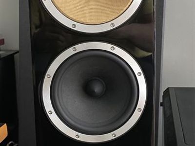 Used B&W CM9 Floorstanding speakers for Sale | HifiShark.com